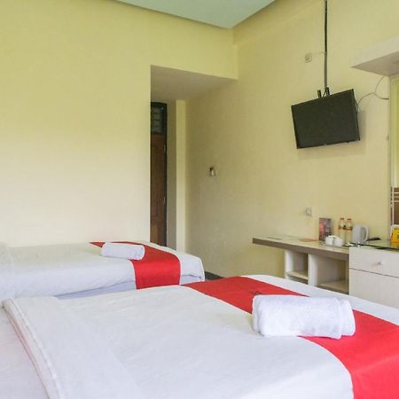 เรดดอร์ซ แอท ตัมโบลากา ซุมบา Hotel Lokokaki ภายนอก รูปภาพ