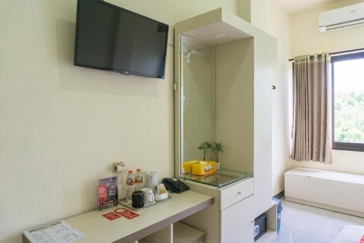 เรดดอร์ซ แอท ตัมโบลากา ซุมบา Hotel Lokokaki ภายนอก รูปภาพ