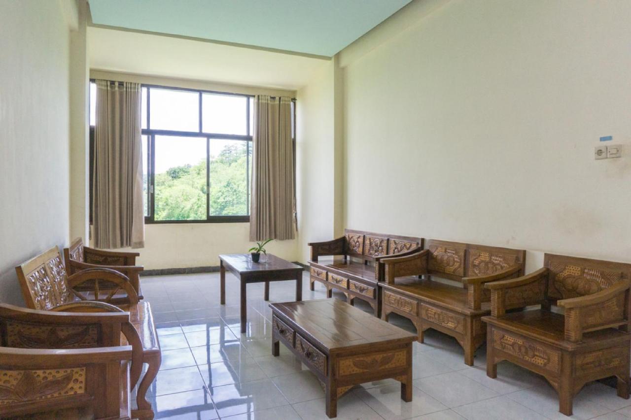 เรดดอร์ซ แอท ตัมโบลากา ซุมบา Hotel Lokokaki ภายนอก รูปภาพ