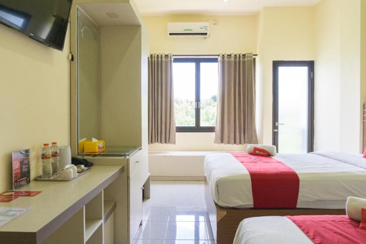 เรดดอร์ซ แอท ตัมโบลากา ซุมบา Hotel Lokokaki ภายนอก รูปภาพ