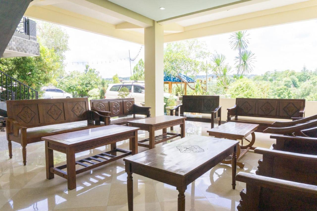 เรดดอร์ซ แอท ตัมโบลากา ซุมบา Hotel Lokokaki ภายนอก รูปภาพ