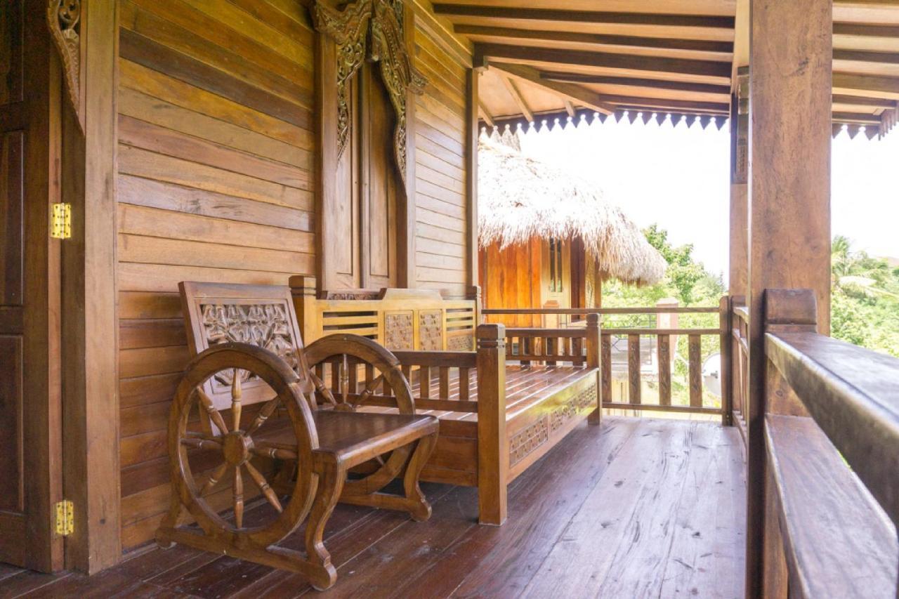 เรดดอร์ซ แอท ตัมโบลากา ซุมบา Hotel Lokokaki ภายนอก รูปภาพ