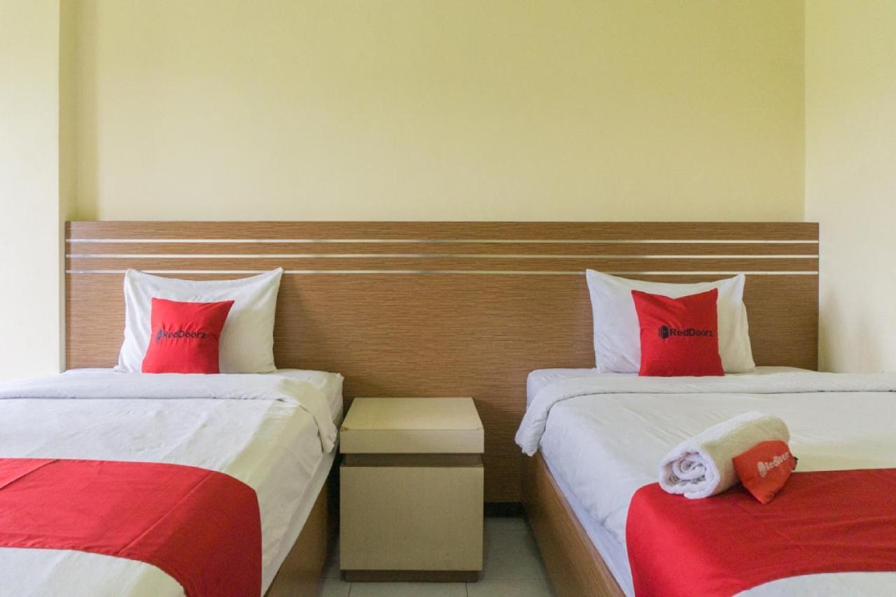 เรดดอร์ซ แอท ตัมโบลากา ซุมบา Hotel Lokokaki ภายนอก รูปภาพ